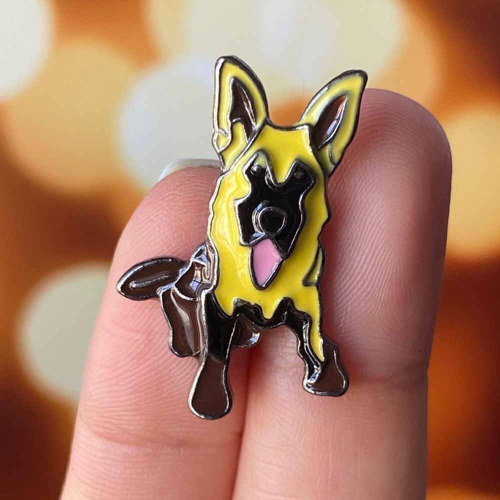 German Shepard Small Enamel Pin/ Brooch